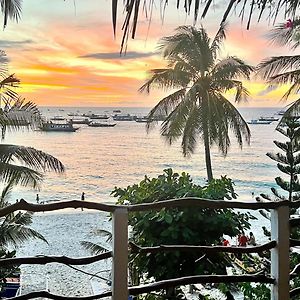 Kaiyana Boracay Beach Resort